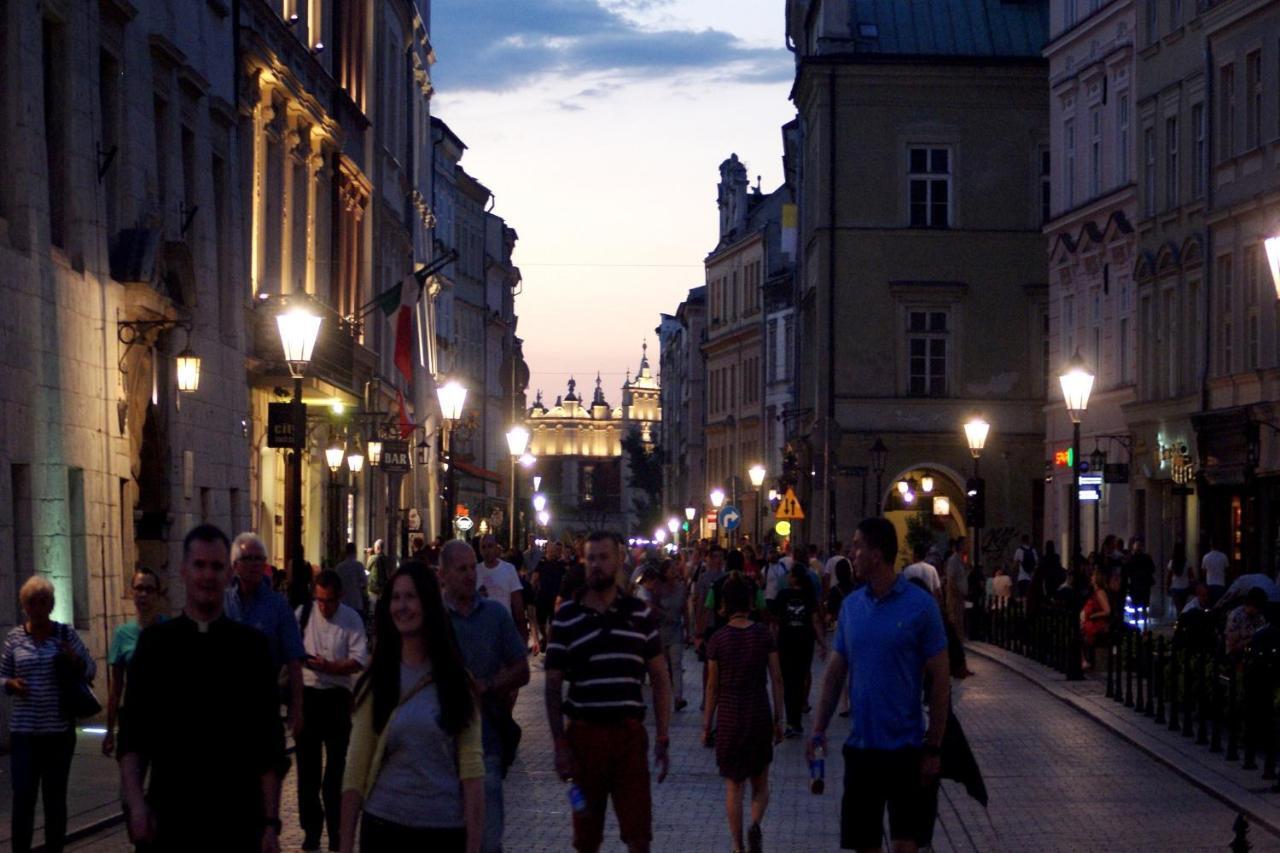 Ar Apartments - Angel Center Krakow Luaran gambar